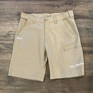 Mens Huk fishing shorts sz XL